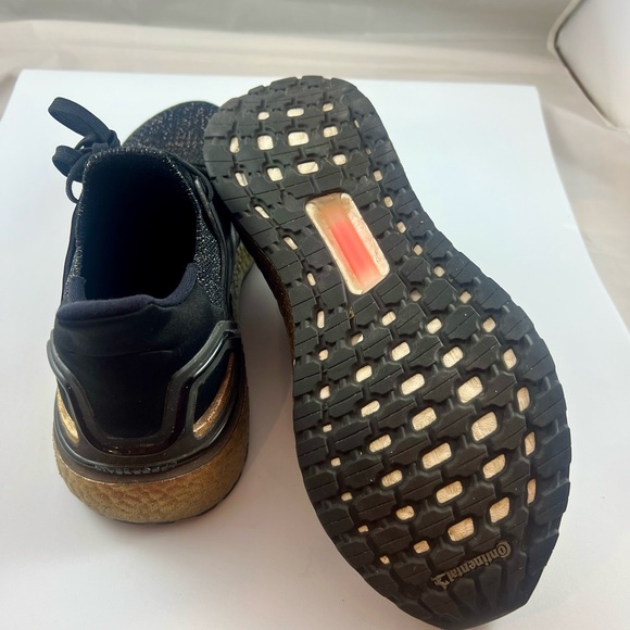 Adidas Ultraboost 20 Running Shoe - Picture 4 of 6